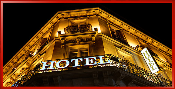 RM_snip_luxury_hotel_sign